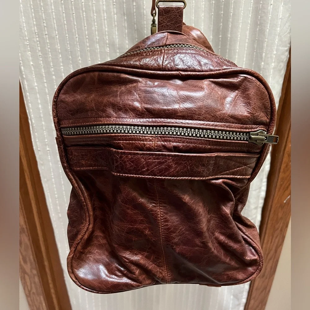 Handcrafted Leather With Zippered Compartments Traveling Duffel Bag Size XL